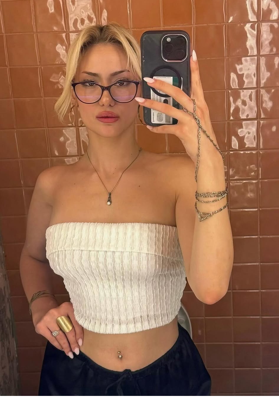 Oğuzlar Sakso Uzmanı Bayan Escort Lale