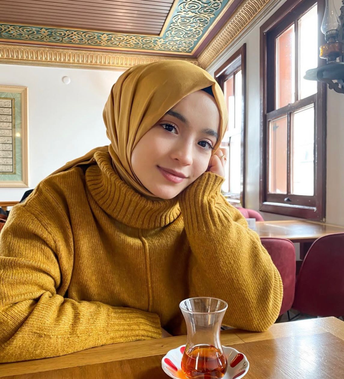 Güvercinlik Güzel Ruhlu Kadın Escort Halime