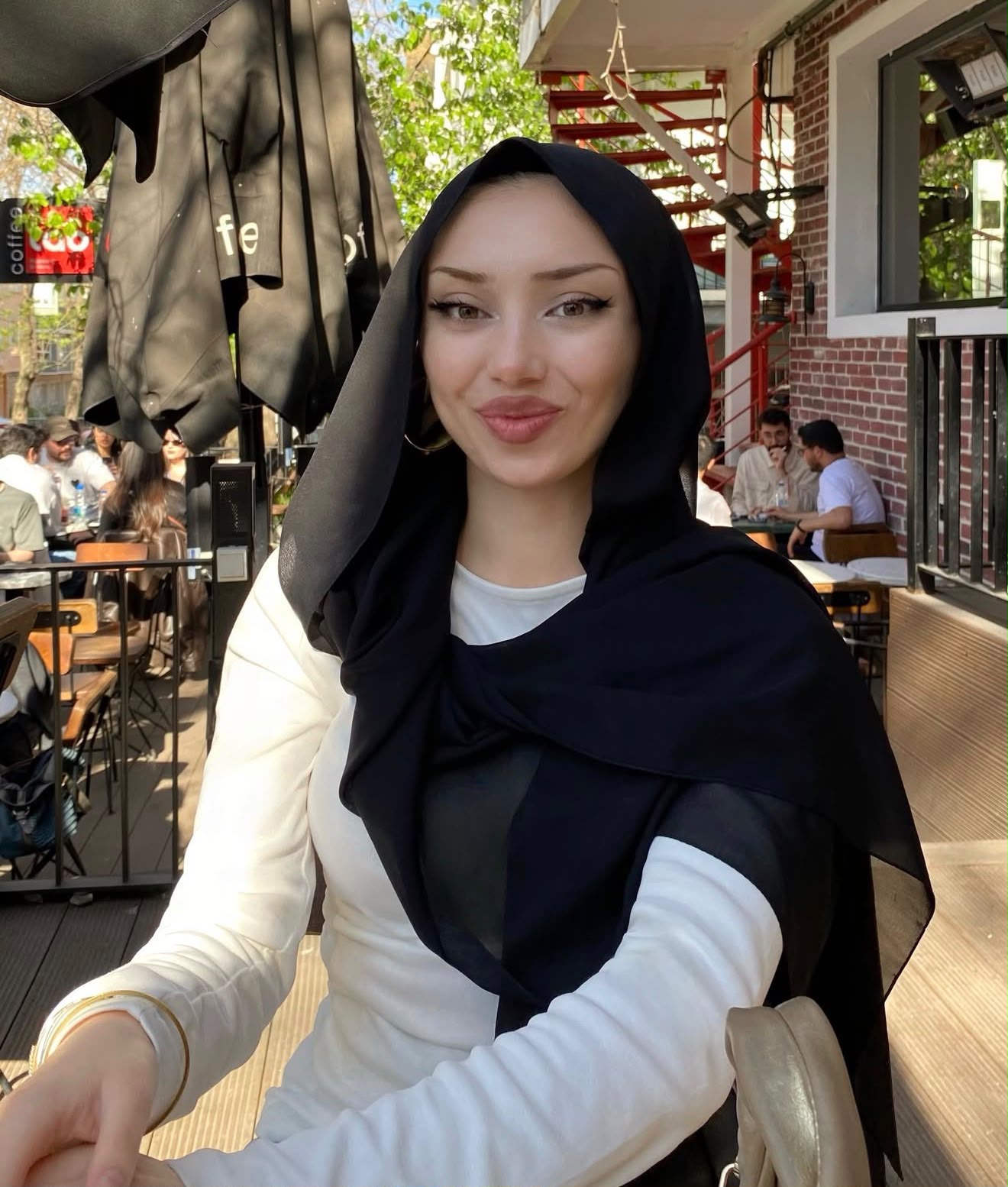 Kömürcüler Hayatımı Güzelleştiren Kadın Bayan Escort Zuhal